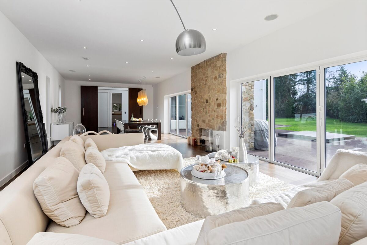 house for sale in The Paddocks, Weybridge, Surrey, KT13 WBE012037860