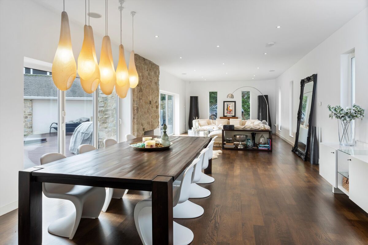 house for sale in The Paddocks, Weybridge, Surrey, KT13 WBE012037860