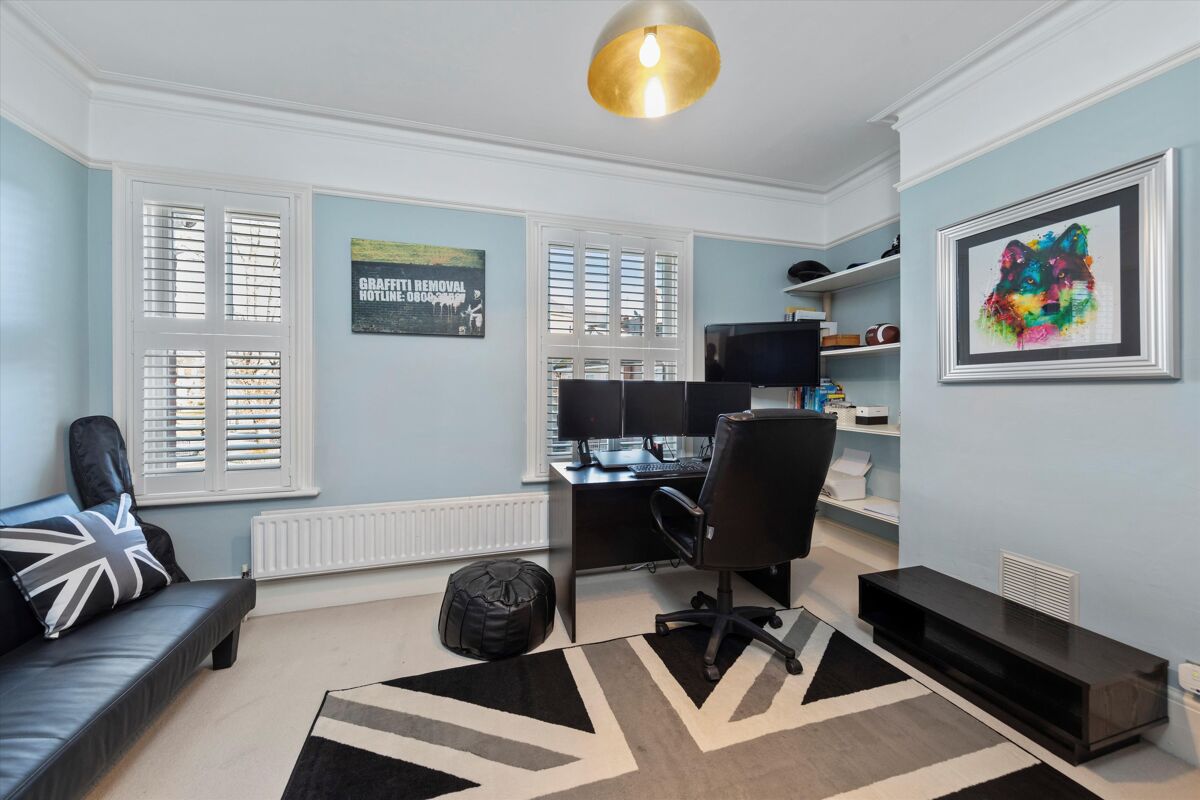 house for sale in Monument Green, Weybridge, Surrey, KT13