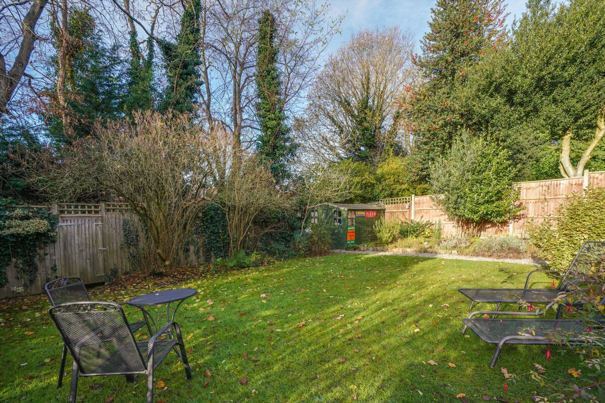 house for sale in The Fairway, Weybridge, Surrey, KT13 WBE012051809