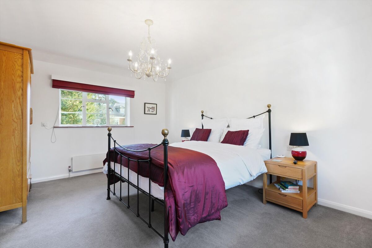 house for sale in The Fairway, Weybridge, Surrey, KT13 WBE012051809