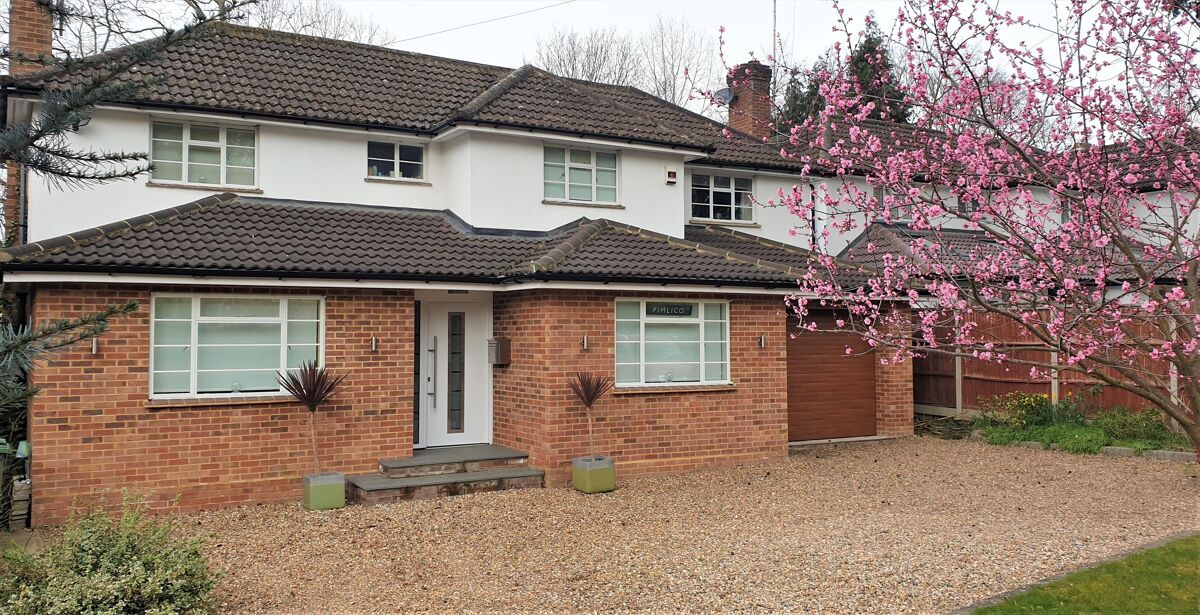 house for sale in The Fairway, Weybridge, Surrey, KT13 WBE012051809 Knight Frank