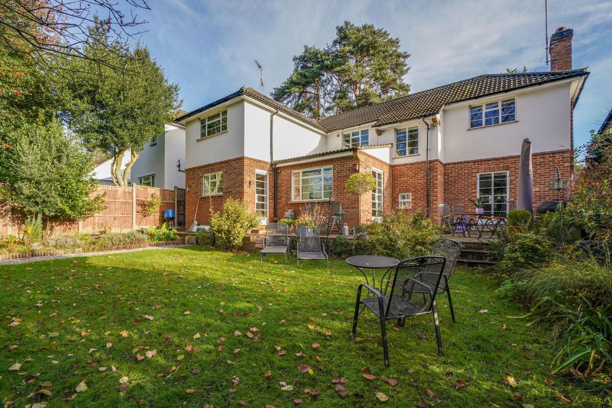 house for sale in The Fairway, Weybridge, Surrey, KT13 WBE012051809