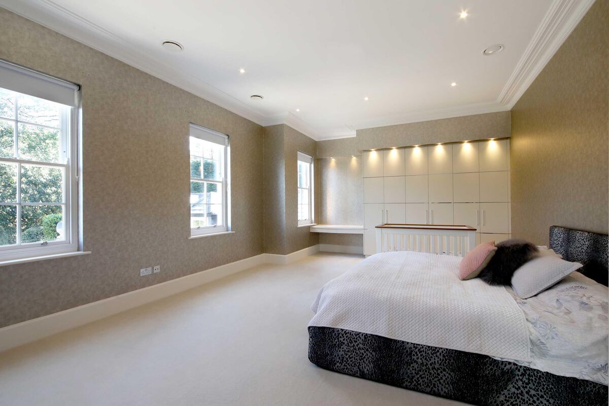 house for sale in Yaffle Road, St Hill, Weybridge, Surrey, KT13 WBE012064189 Knight