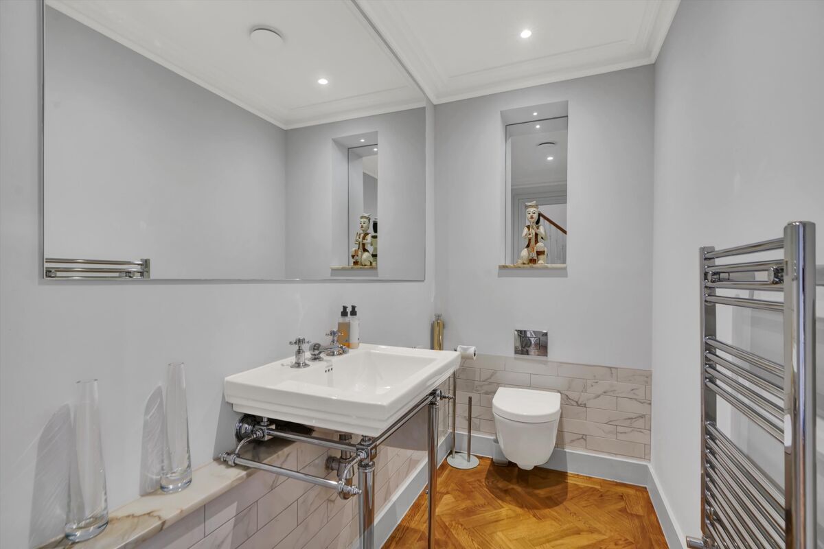 house for sale in Oatlands Court, St. Marys Road, Weybridge, Surrey