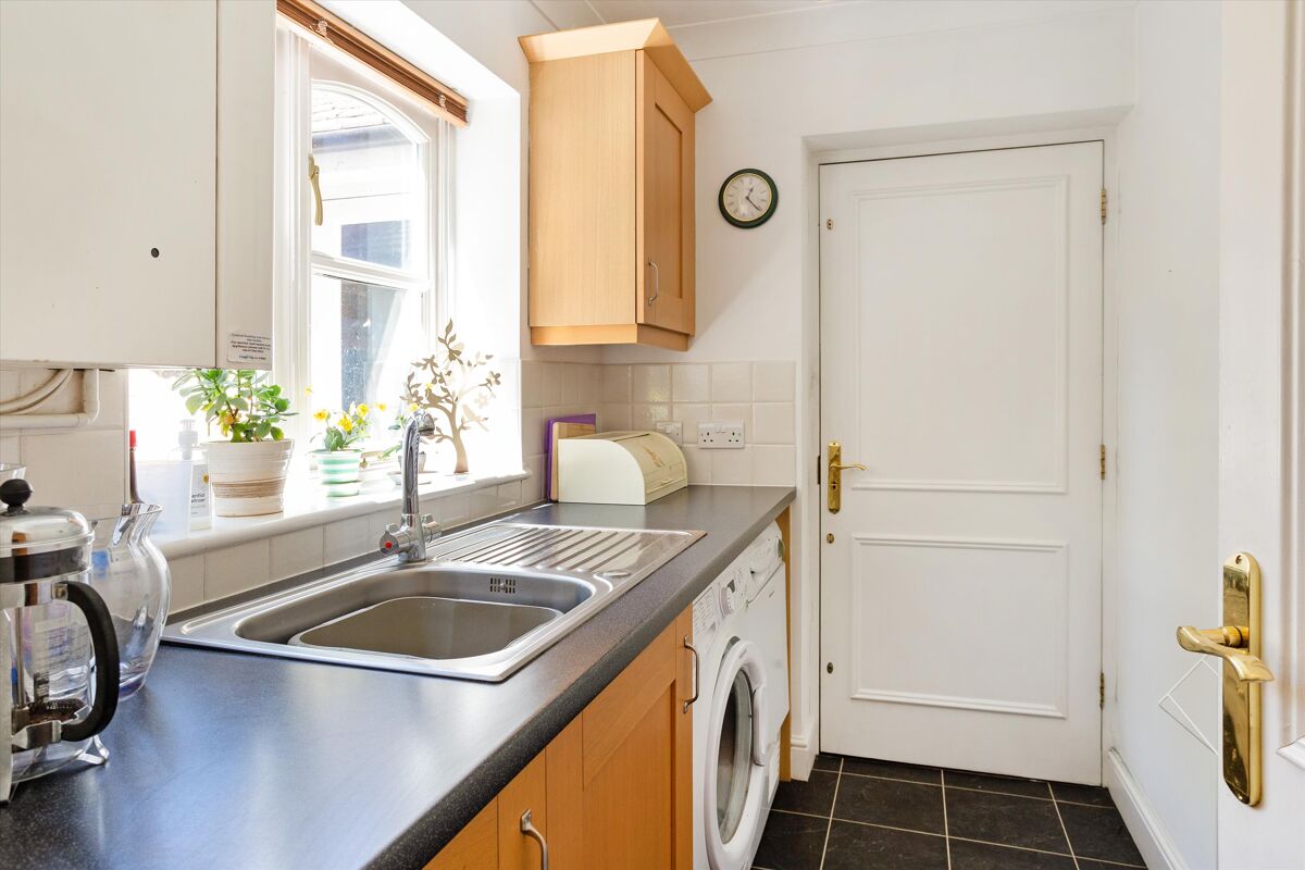 house for sale in Grotto Road, Weybridge, Surrey, KT13 WBE012111461