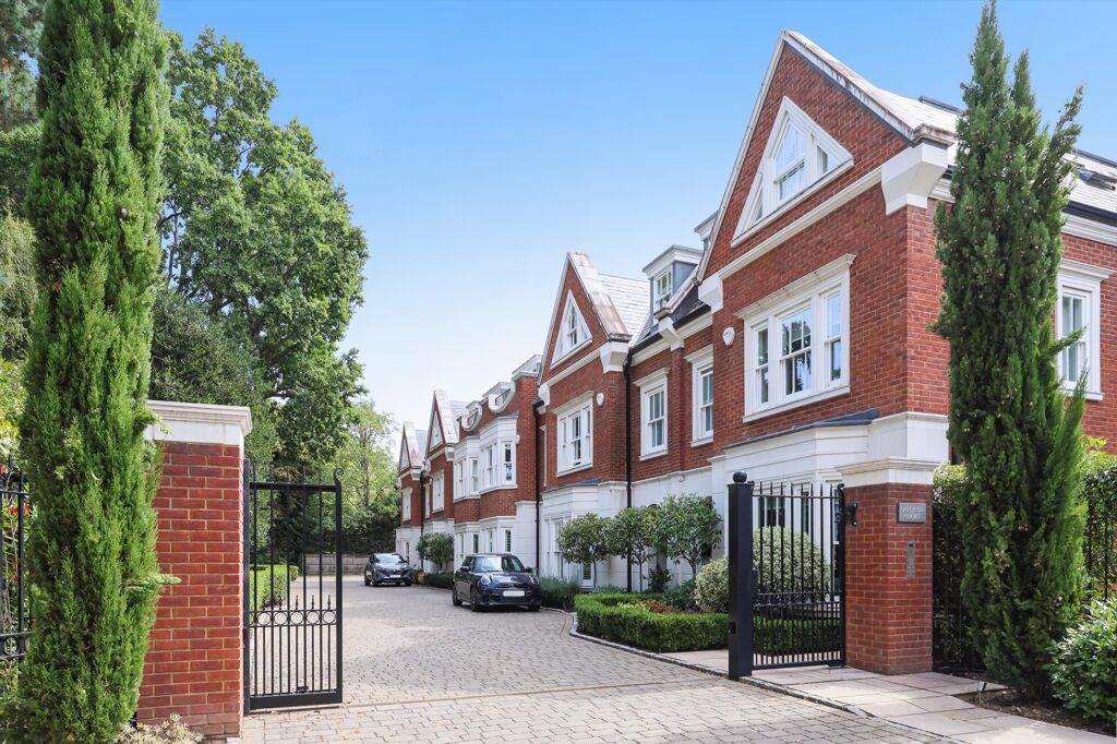 Image of St. Marys Road, Weybridge, Surrey, KT13