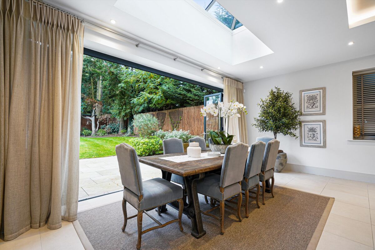 house for sale in Oatlands Chase, Weybridge, KT13 WBE012145272 Knight Frank