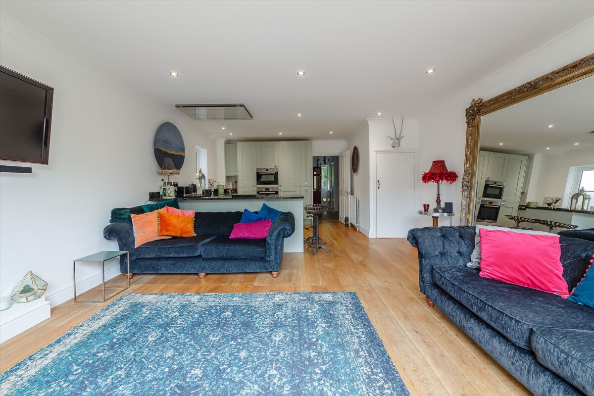 house for sale in The Willows, Weybridge, Surrey, KT13 WBE012149566