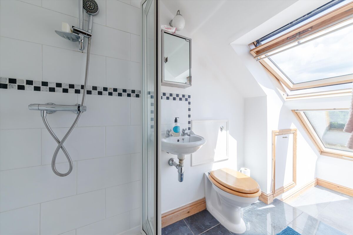 house for sale in The Willows, Weybridge, Surrey, KT13 WBE012149566