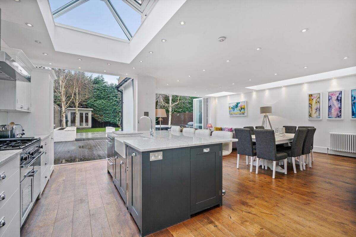 house for sale in Monument Green, Weybridge, Surrey, KT13