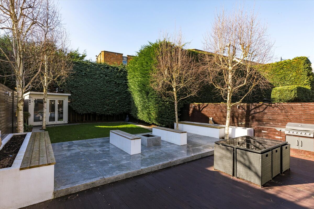 house for sale in Monument Green, Weybridge, Surrey, KT13