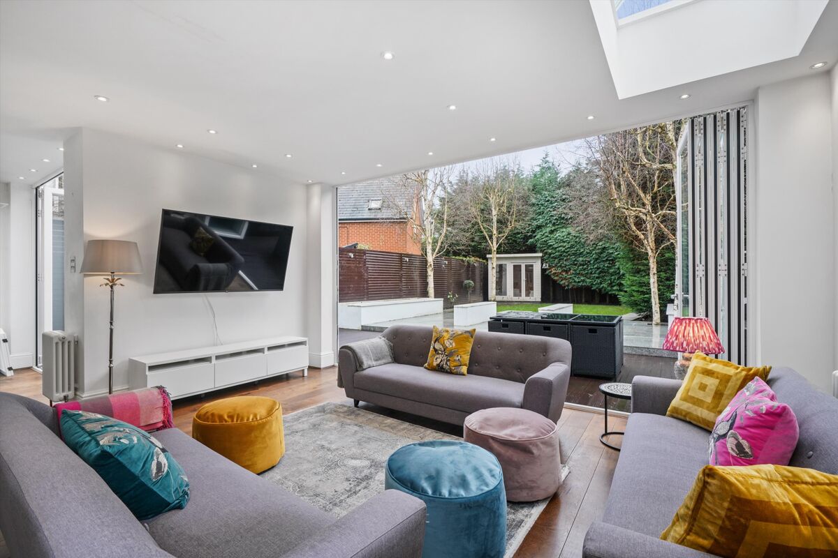 house for sale in Monument Green, Weybridge, Surrey, KT13