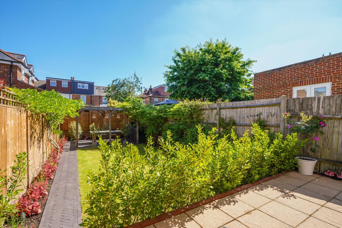 house for sale in Glencoe Road, Weybridge, Surrey, KT13 WBE012173312