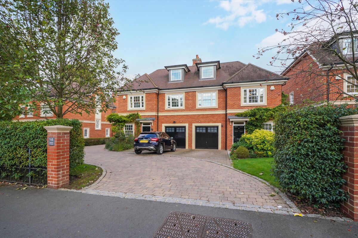 townhouse for sale in Regency Gardens, Weybridge, Surrey, KT13 ...