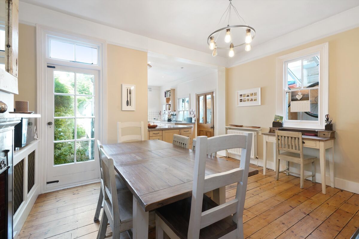 house for sale in Springfield Meadows, Weybridge, Surrey, KT13