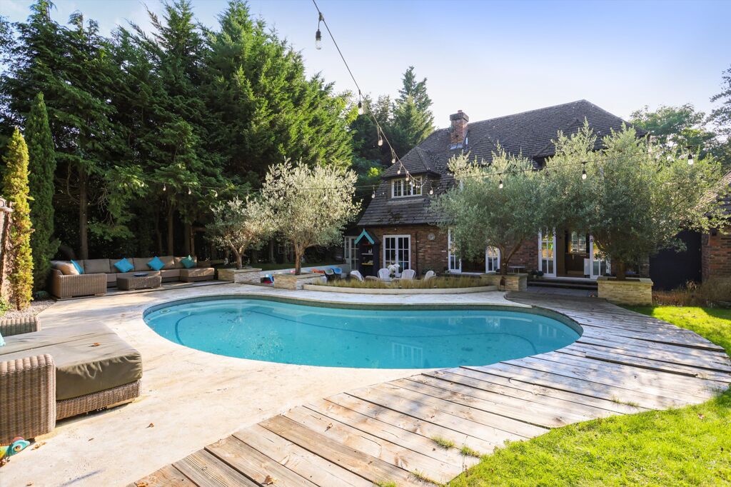 Image of South Ridge, Weybridge, Surrey, KT13