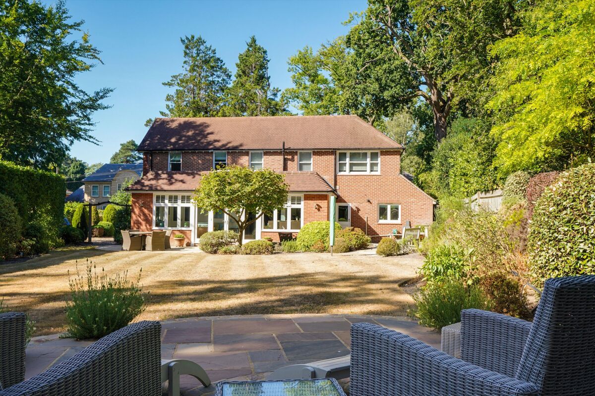 house for sale in Woodside Road, Cobham, Surrey, KT11 WBE012220224