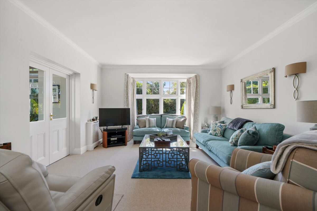 house for sale in Woodside Road, Cobham, Surrey, KT11 WBE012220224