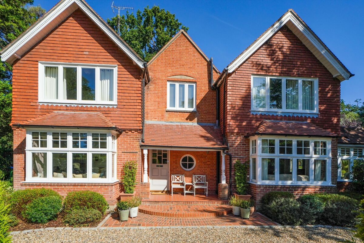 house for sale in Woodside Road, Cobham, Surrey, KT11 WBE012220224