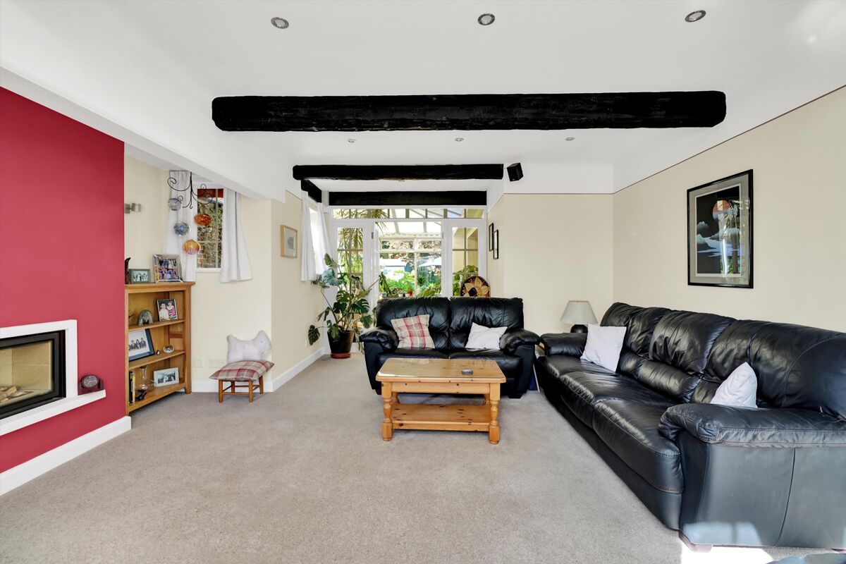 house for sale in York Road, Weybridge, Surrey, KT13. WBE012223221