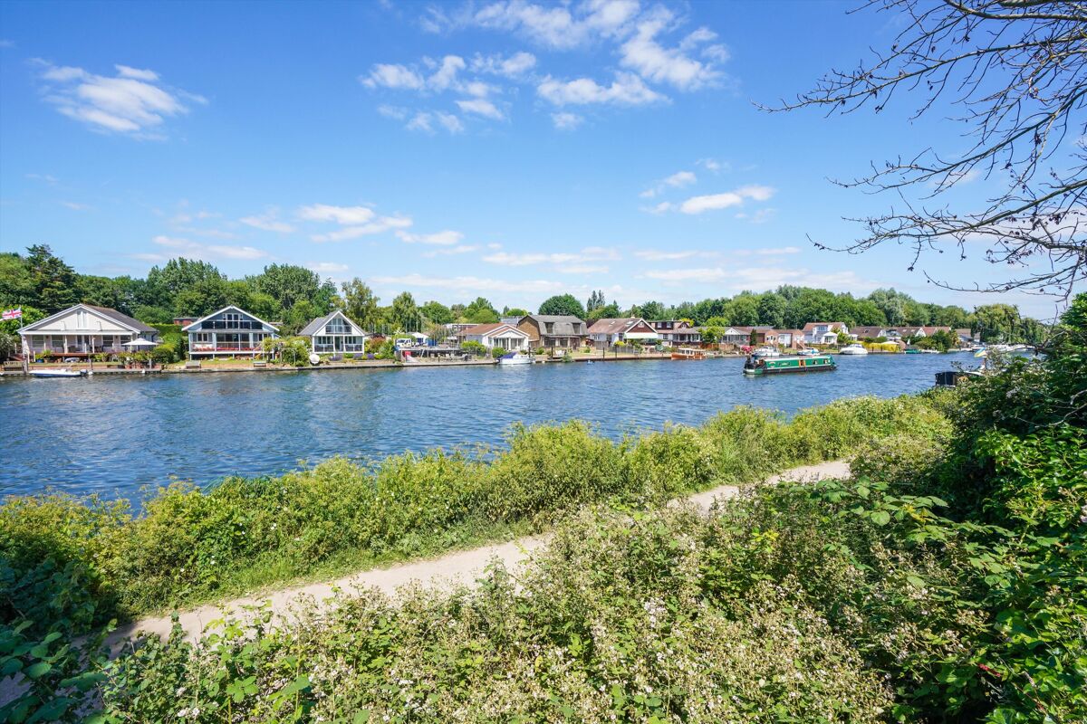 house for sale in River Mount, WaltononThames, Surrey, KT12