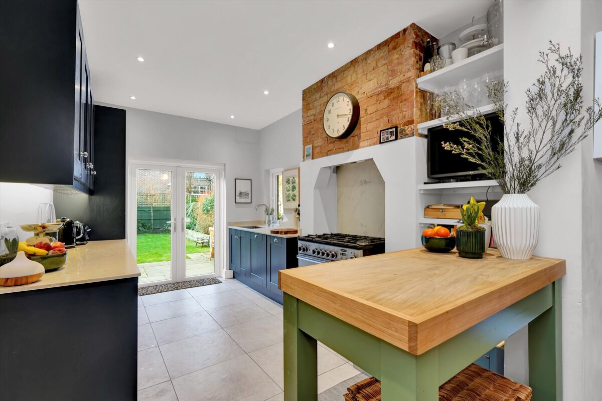 house for sale in Springfield Meadows, Weybridge, Surrey, KT13