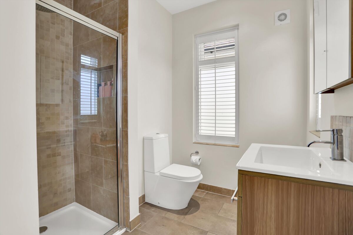 house for sale in Monument Road, Weybridge, Surrey, KT13 WBE012267203