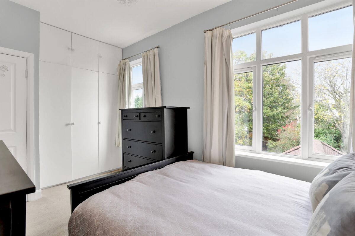 house for sale in Monument Road, Weybridge, Surrey, KT13 WBE012267203