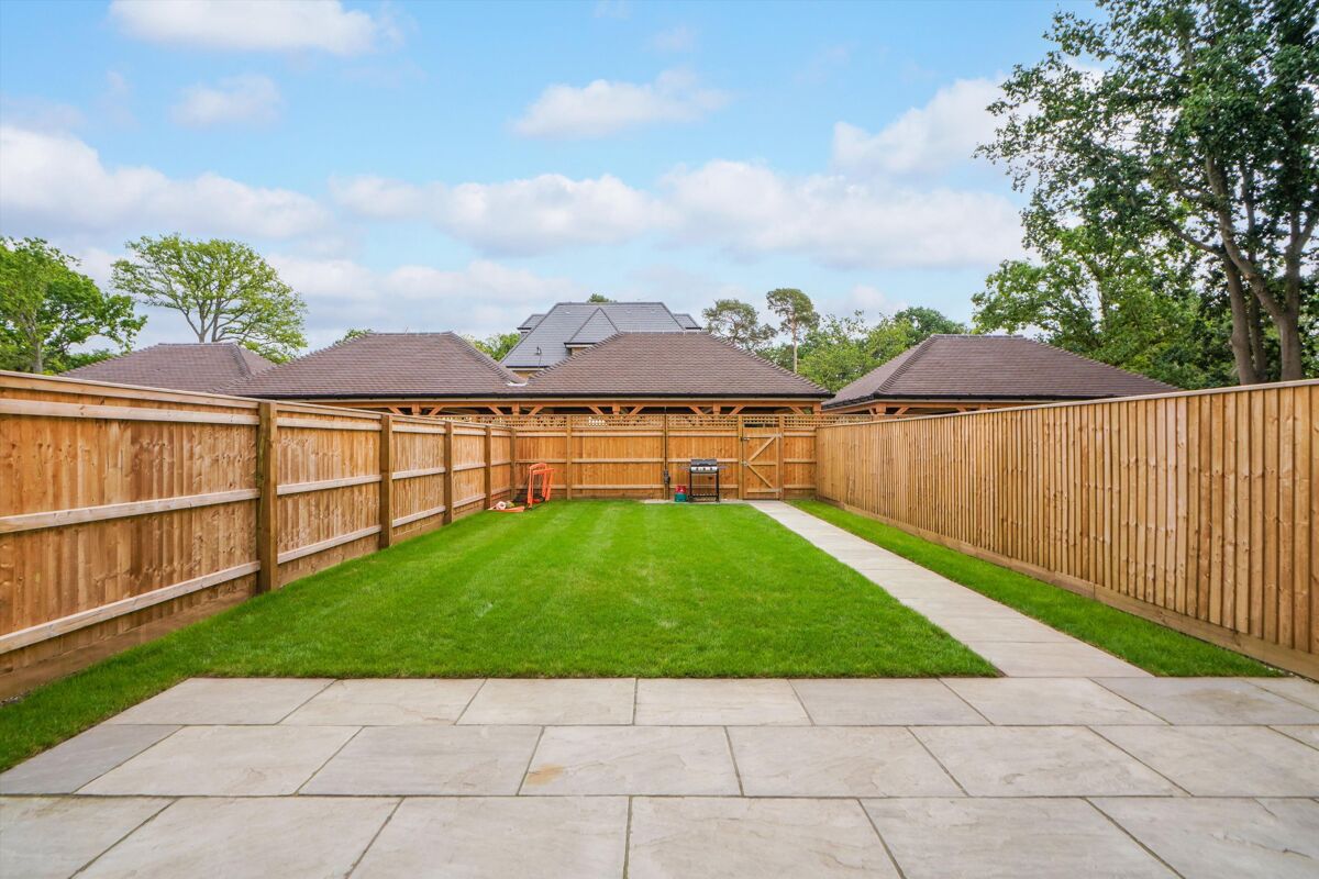 house for sale in Broadoaks Park Road, West Byfleet, Surrey, KT14