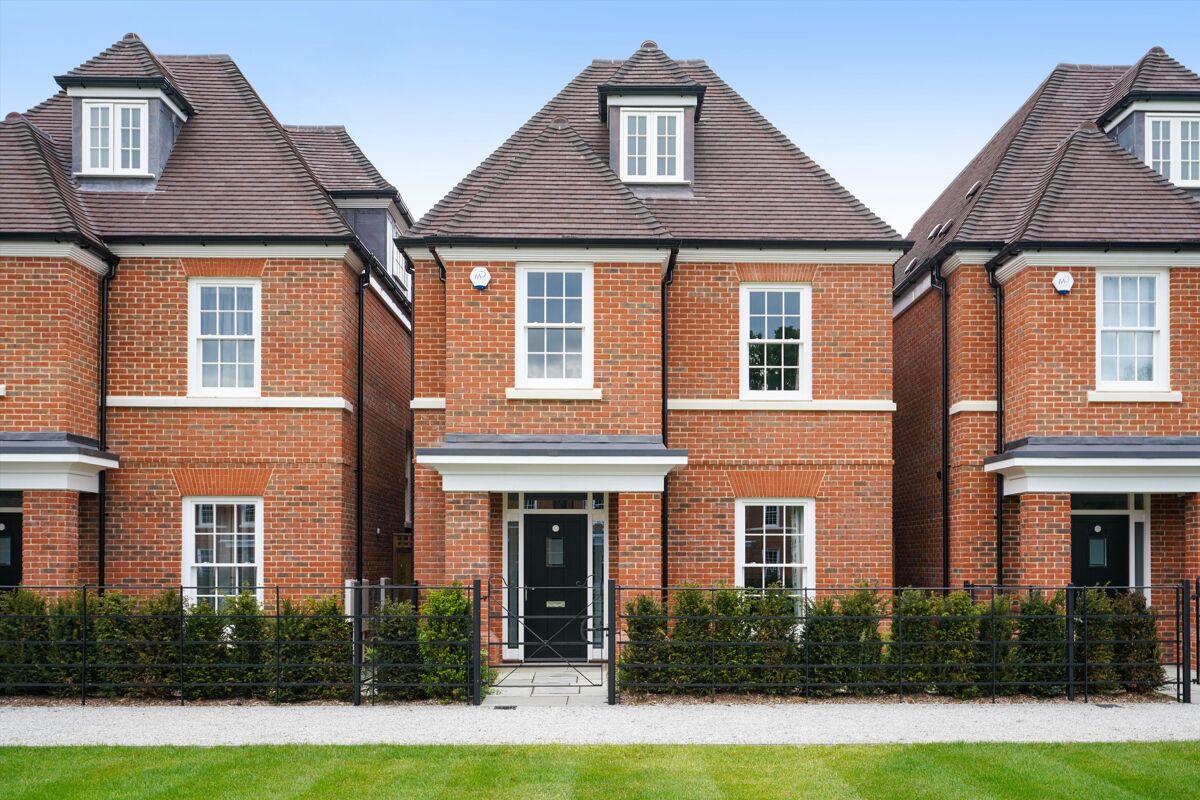 house for sale in Broadoaks Park Road, West Byfleet, Surrey, KT14