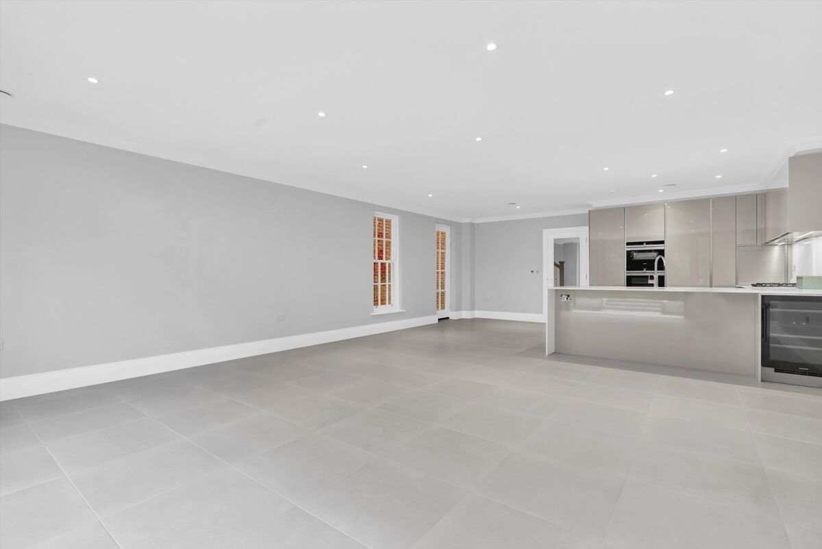 house for sale in Broadoaks Park Road, West Byfleet, Surrey, KT14