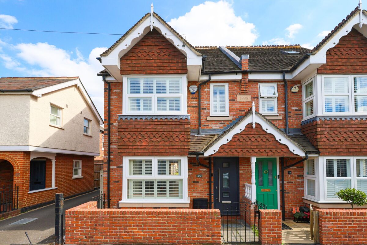 house for sale in Elmgrove Road, Weybridge, Surrey, KT13 WBE012366765