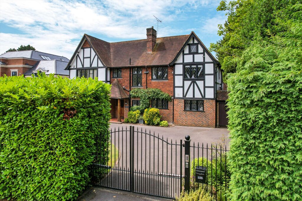 Image of Silverdale Avenue, Walton-on-Thames, Surrey, KT12