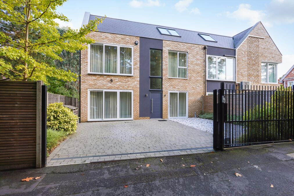 Image of Cavendish Road, Weybridge, Surrey, KT13