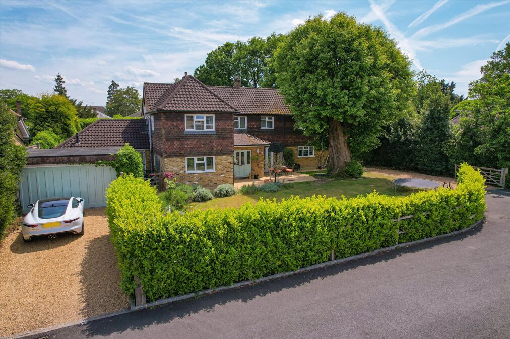 Image of Oatlands Mere, Weybridge, Surrey, KT13