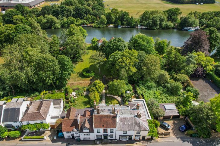 Picture of Thames Street, Sunbury-on-Thames, Surrey, TW16
