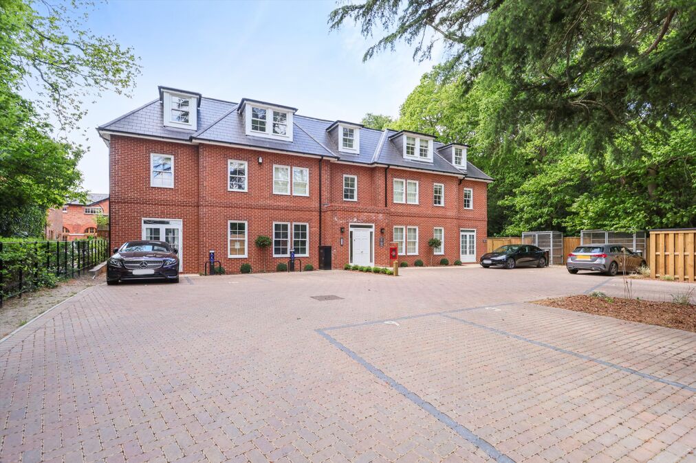 Image of St. Georges Avenue, Weybridge, Surrey, KT13