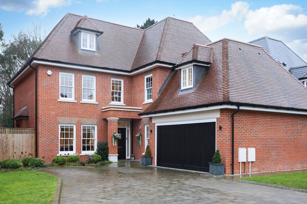 Image of Broadoaks Park Road, West Byfleet, Surrey, KT14