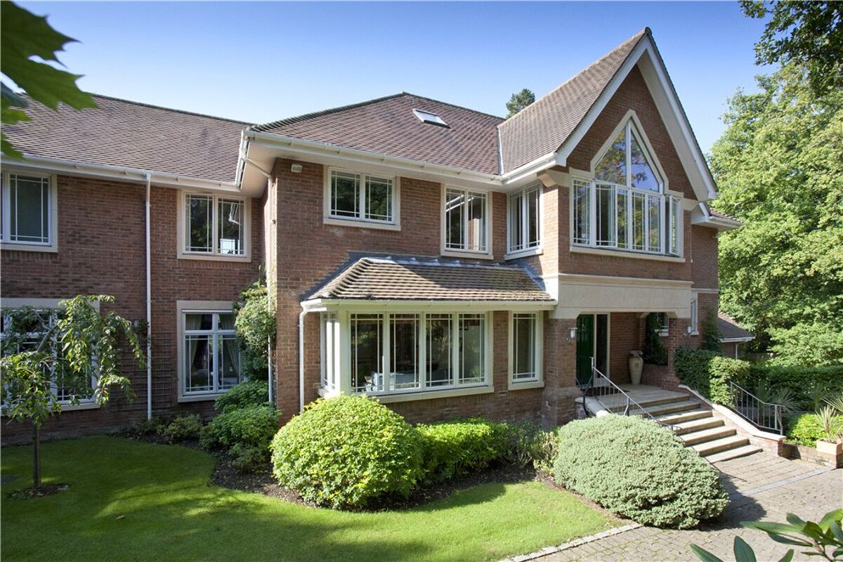 house for sale in Cobbetts Hill, Weybridge, Surrey, KT13 WBE170056