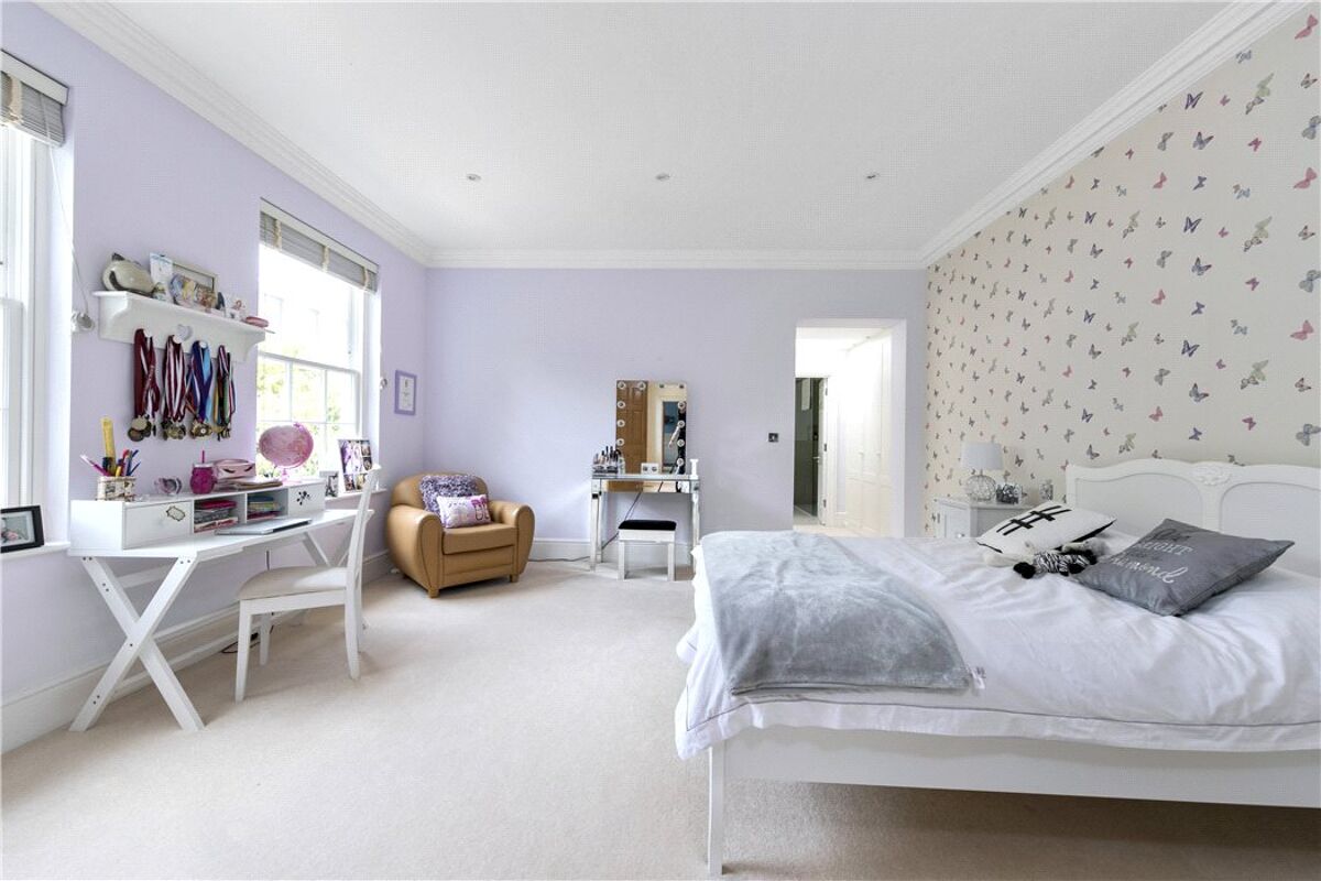 house for sale in Onslow Road, Burwood Park, WaltononThames, Surrey