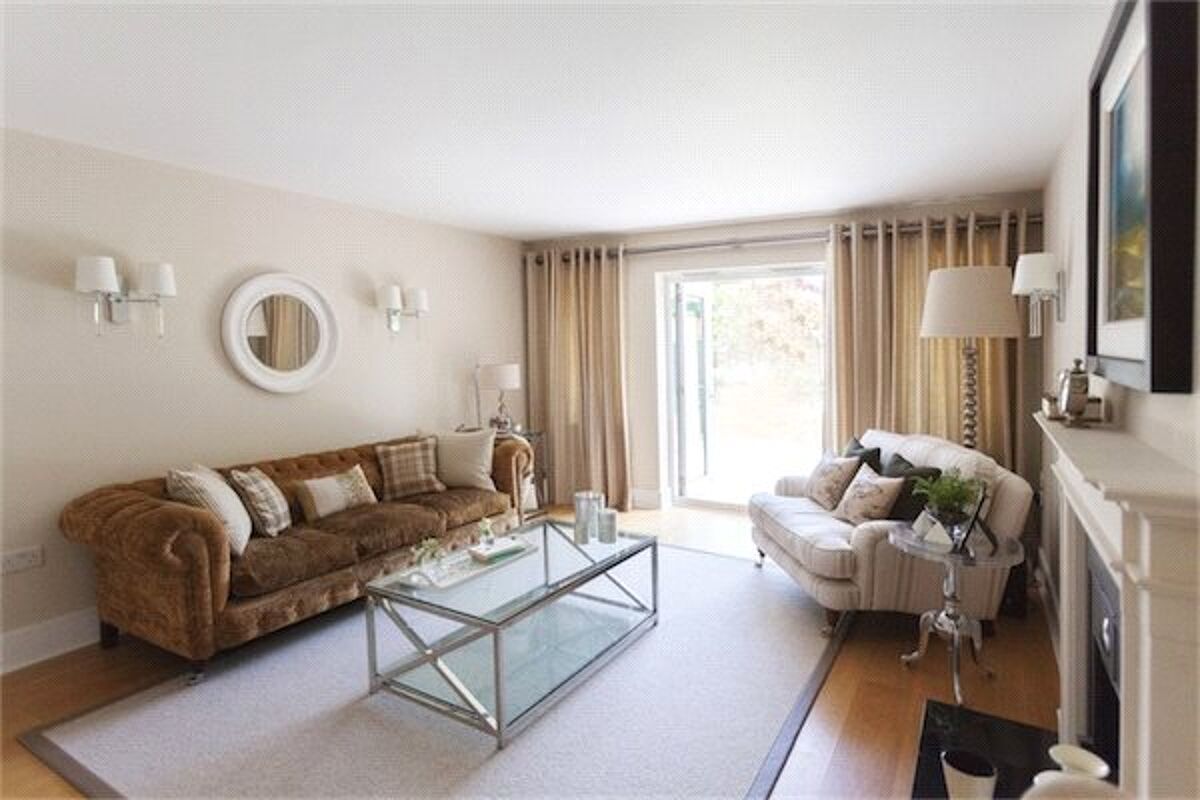 house for sale in Oatlands Chase, Weybridge, Surrey, KT13 WBE170097 Knight Frank