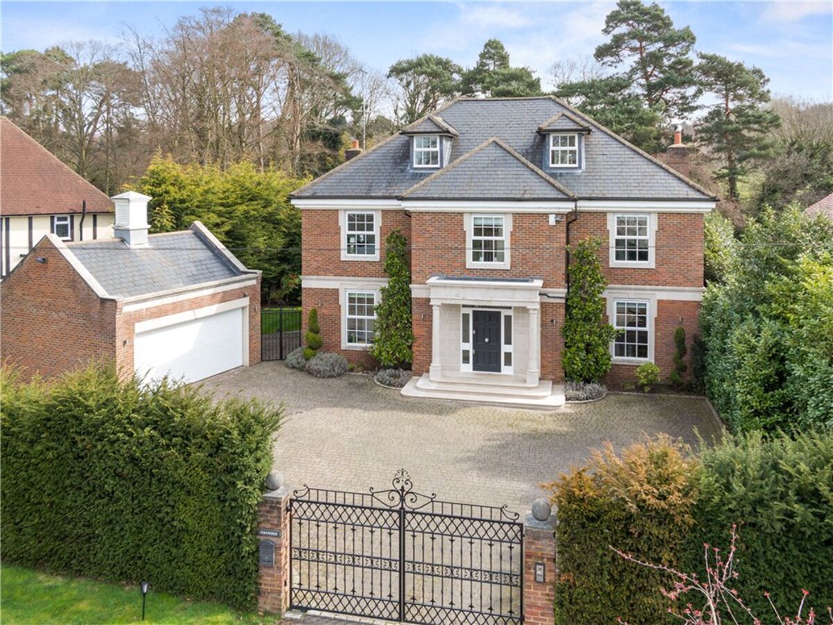 house for sale in The Fairway, Weybridge, Surrey, KT13 - WBE170199 ...