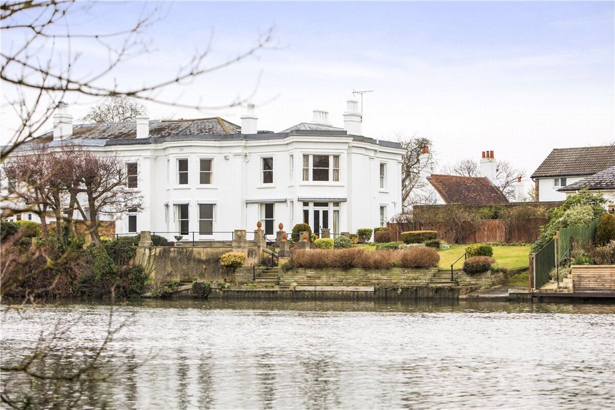 house for sale in Walton Lane, Shepperton, Surrey, TW17 WBE170201