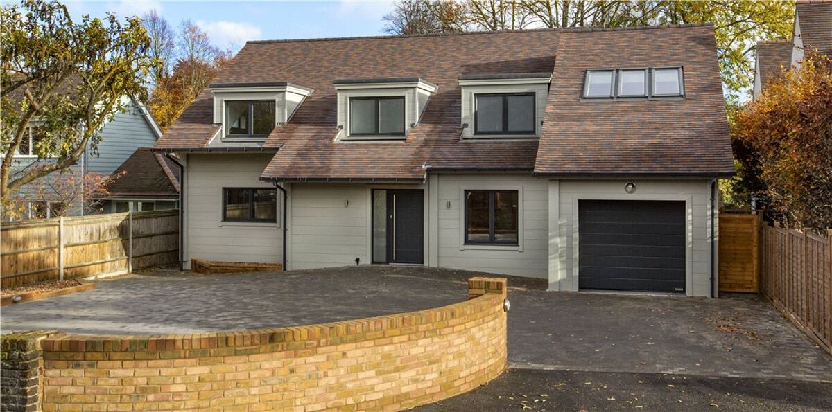 house for sale in Church Road, Shepperton, Surrey, TW17 WBE180132