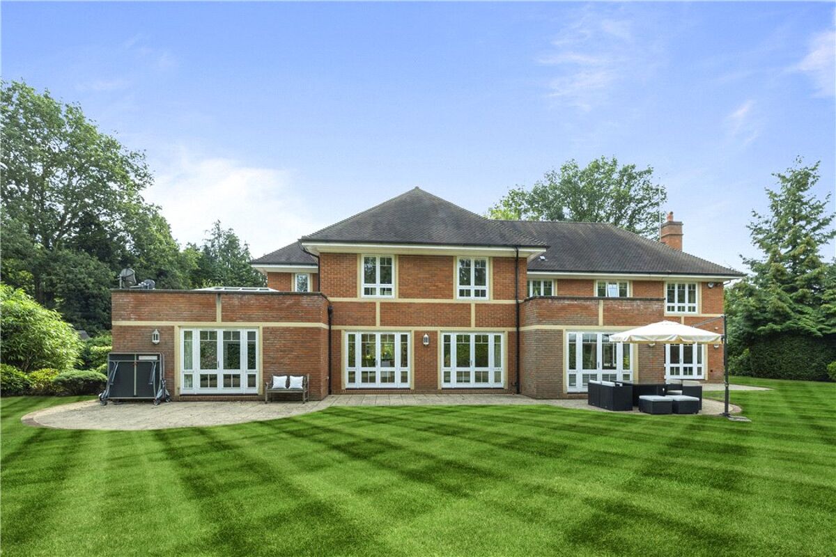 house for sale in Broadwater Road South, Burwood Park, WaltononThames