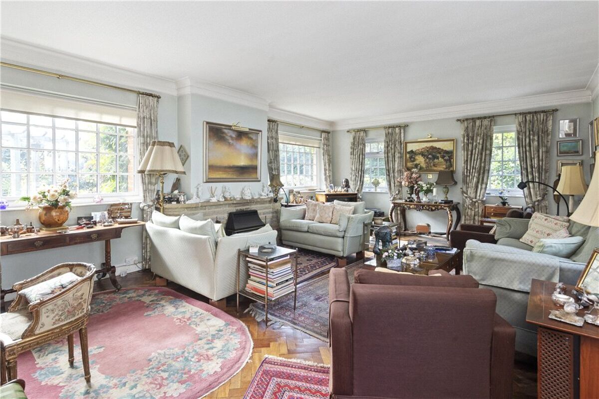 house for sale in Woburn Hill, Addlestone, Surrey, KT15 WBE180170