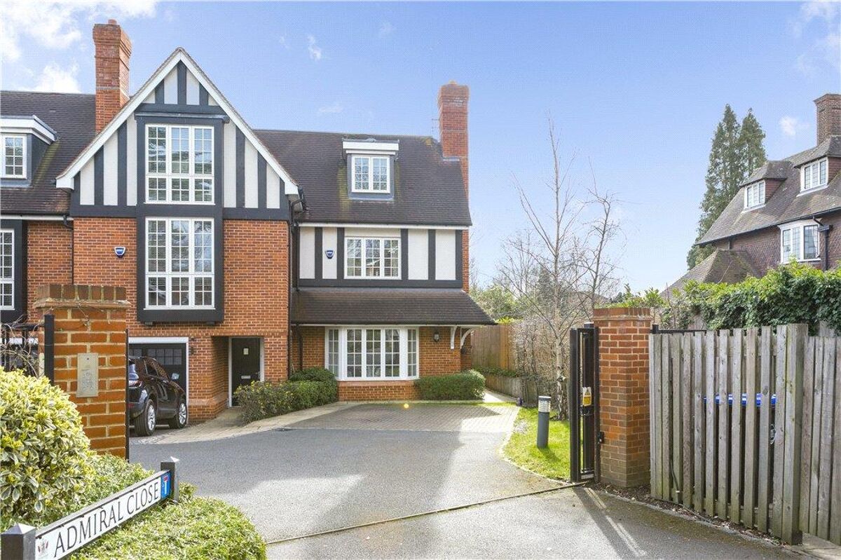 house for sale in Admiral Close, Weybridge, Surrey, KT13 WBE180179