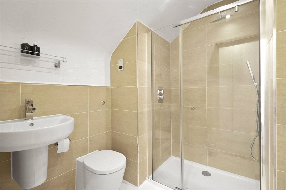 house for sale in Trenchard Close, Hersham, WaltononThames, Surrey, KT12 WBE180191 Knight