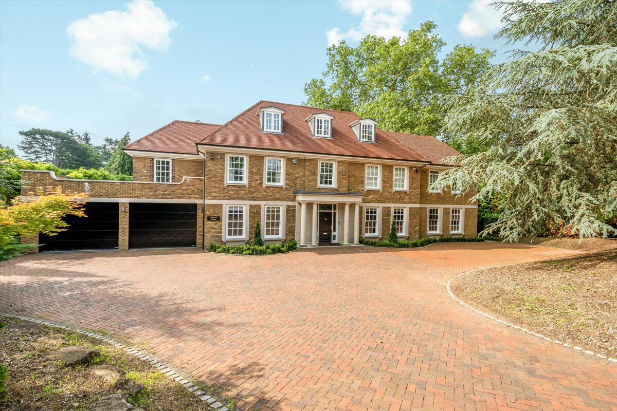 house for sale in Manor House Drive, Burwood Park, WaltononThames, Surrey, KT12 WBE180197